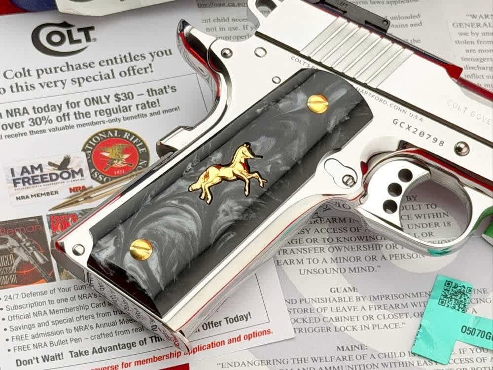 *MINT* Colt Gold Cup Lite Trophy 1911 .45 ACP Polished Stainless 5" w/ Case-img-4