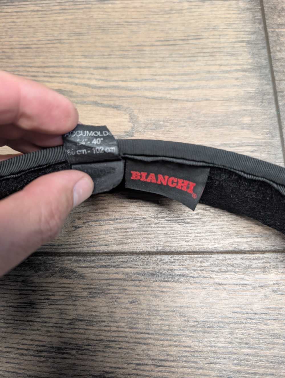 Bianchi 7200 Duty Belt, Magazine Pouch, Baton and Flashlight size 34"- 40" -img-2