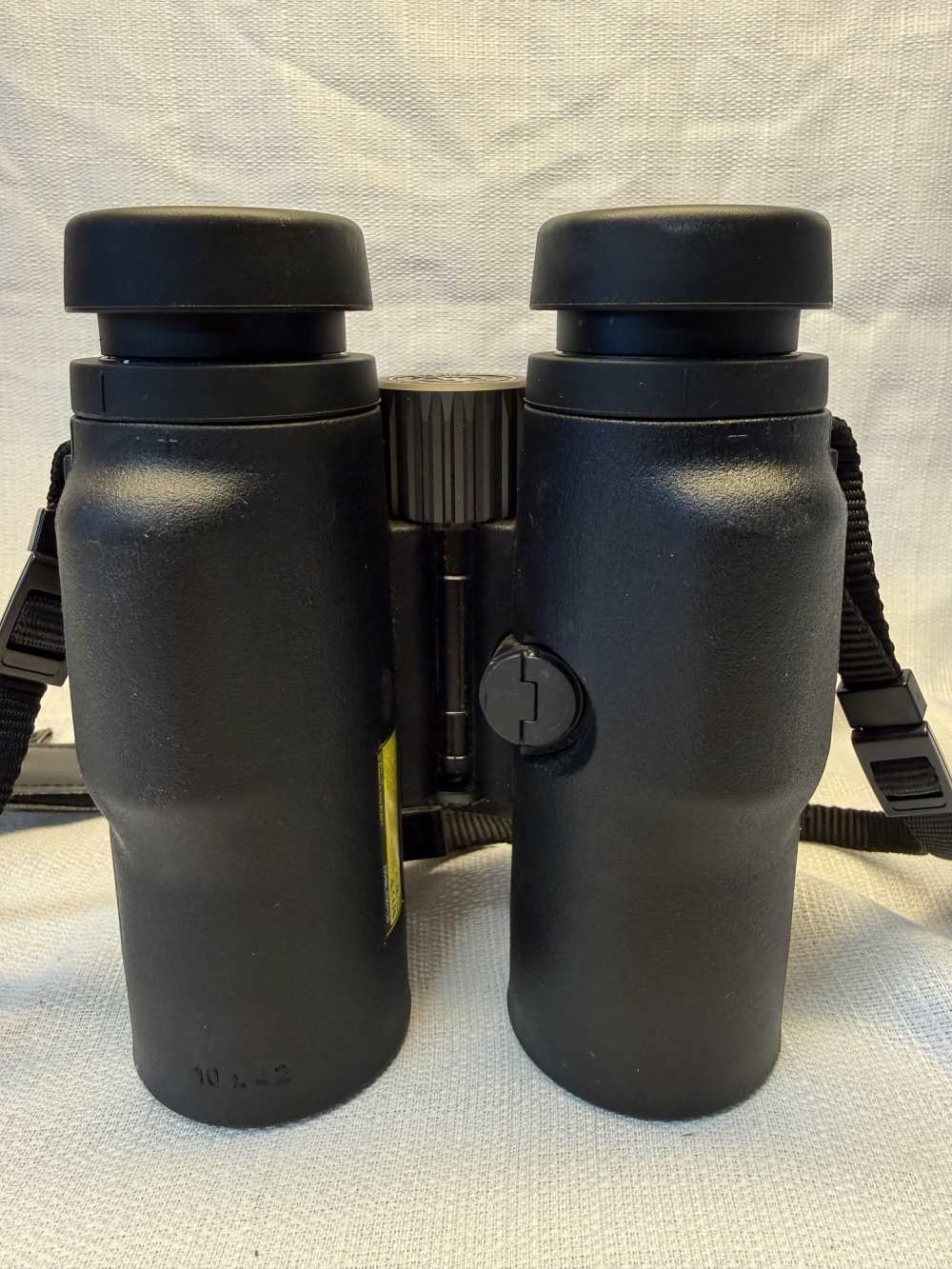 Revic Acura BLR10b 10x42 Rangefinding Binoculars-img-2