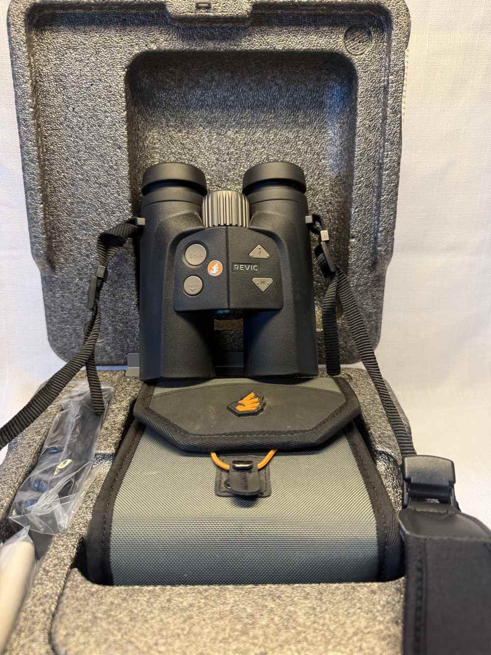 Revic Acura BLR10b 10x42 Rangefinding Binoculars-img-5