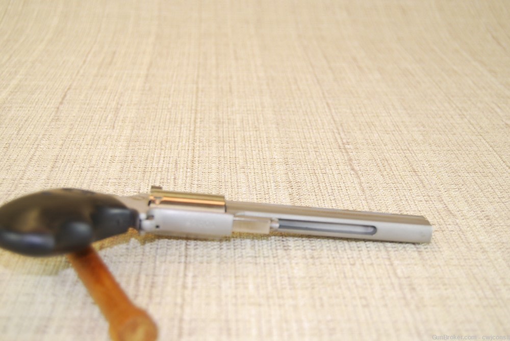 NAA 4" 22LR/22 mag revolver-img-3