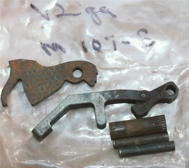 Stevens Model 107 B hammer & locking bolt assy-img-1
