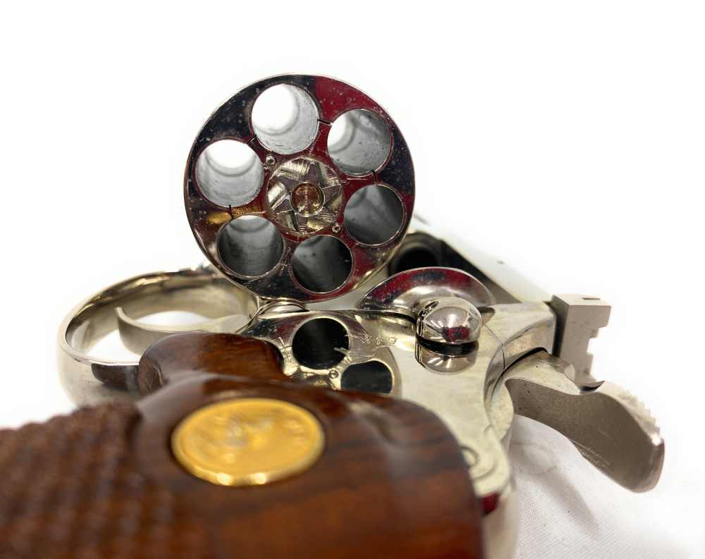 COLT Diamondback Nickel plated- .38 SPL - 6 ROUNDS - 4 "-img-7