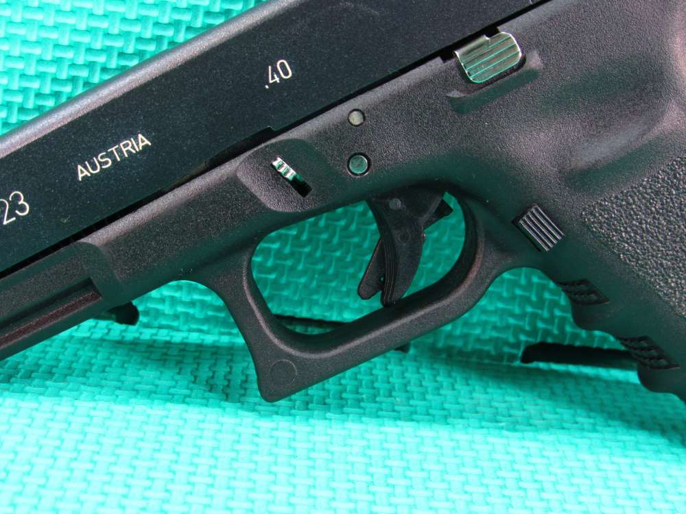 Glock 23 Gen 3 40 S&W w/ 2 Mags & Extra 357 Sig Barrel w/ Factory Box Nice-img-14