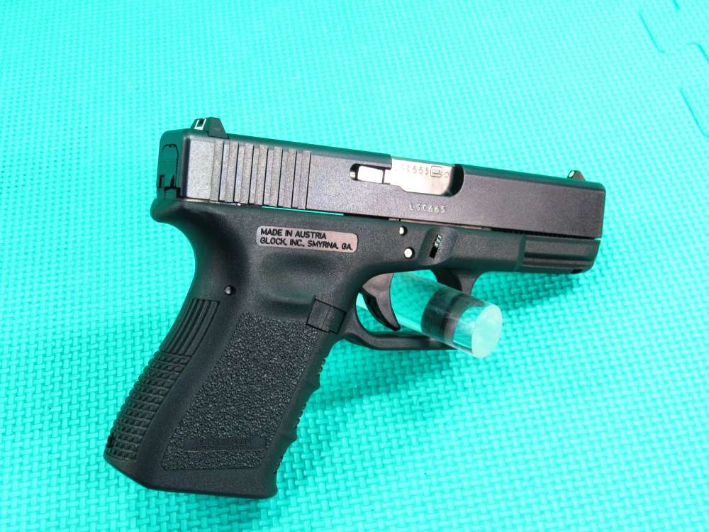Glock 23 Gen 3 40 S&W w/ 2 Mags & Extra 357 Sig Barrel w/ Factory Box Nice-img-9