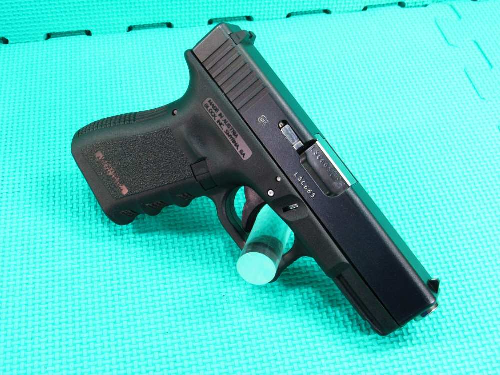 Glock 23 Gen 3 40 S&W w/ 2 Mags & Extra 357 Sig Barrel w/ Factory Box Nice-img-8