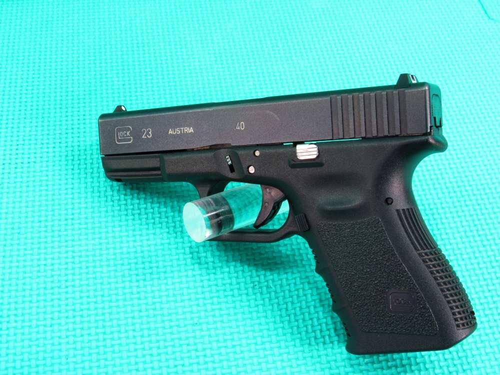 Glock 23 Gen 3 40 S&W w/ 2 Mags & Extra 357 Sig Barrel w/ Factory Box Nice-img-6