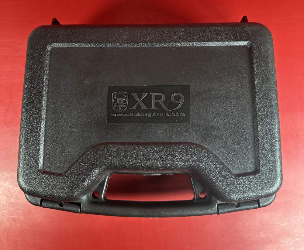 Boberg  XR9-S 9mm  Bullpup. 2 - 7rd mags. 3.25" BBL. Super rare. Mint. -img-14