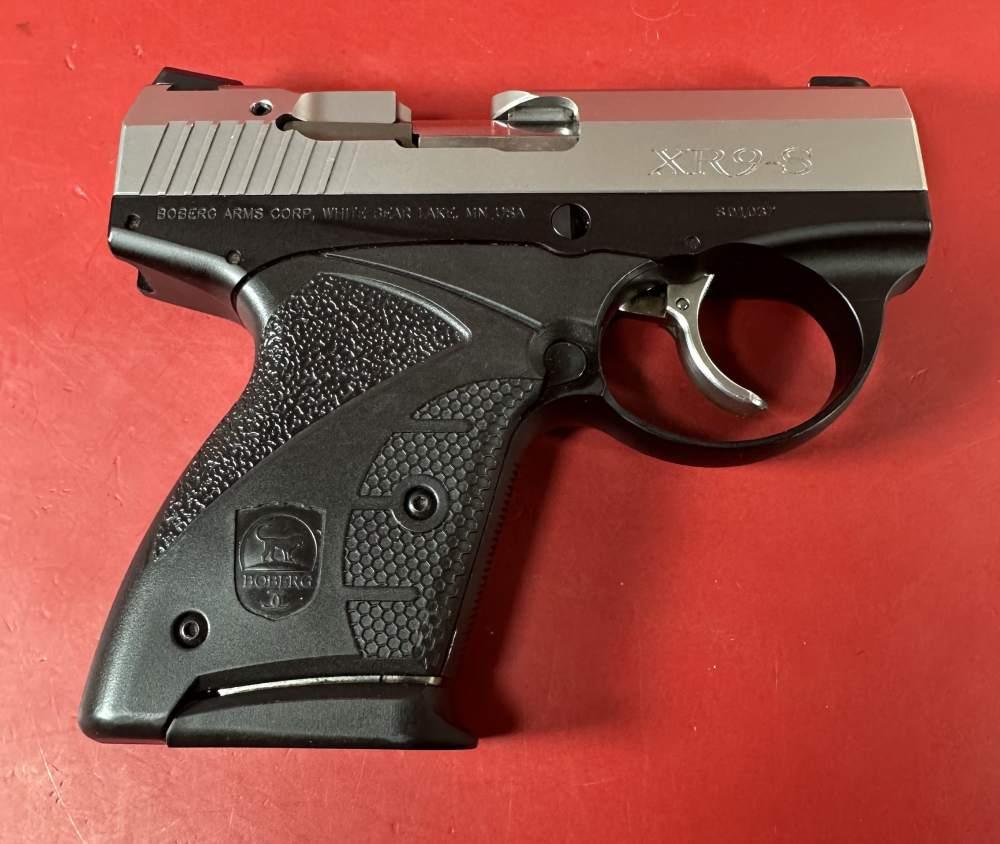 Boberg  XR9-S 9mm  Bullpup. 2 - 7rd mags. 3.25" BBL. Super rare. Mint. -img-10