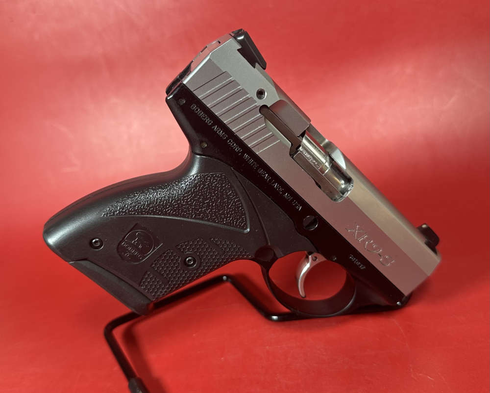 Boberg  XR9-S 9mm  Bullpup. 2 - 7rd mags. 3.25" BBL. Super rare. Mint. -img-2