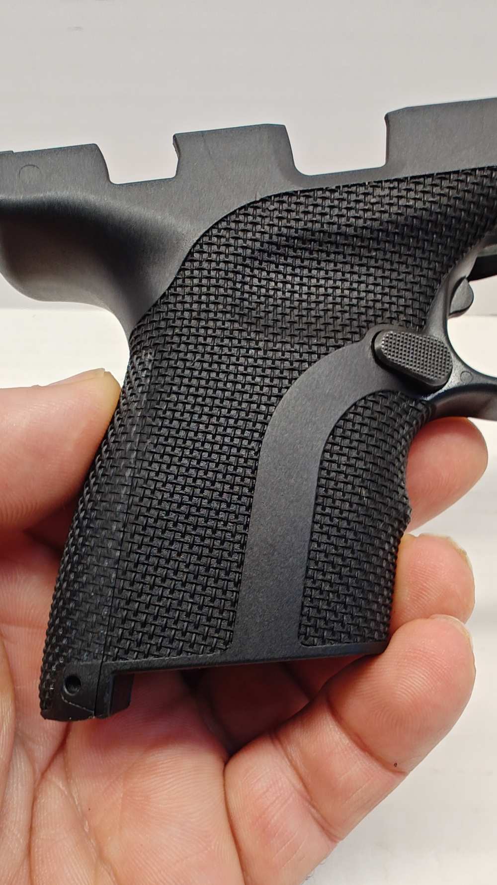 Honor Defense Honor Gaurd 9 mm with 2 Grip Modules & 3 Mags-img-32