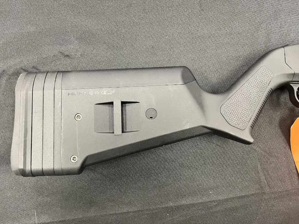 USED RUGER 10/22 .22LR RIFLE - MAGPUL STOCK, BIPOD, PIC RAIL, HARD CASE-img-5