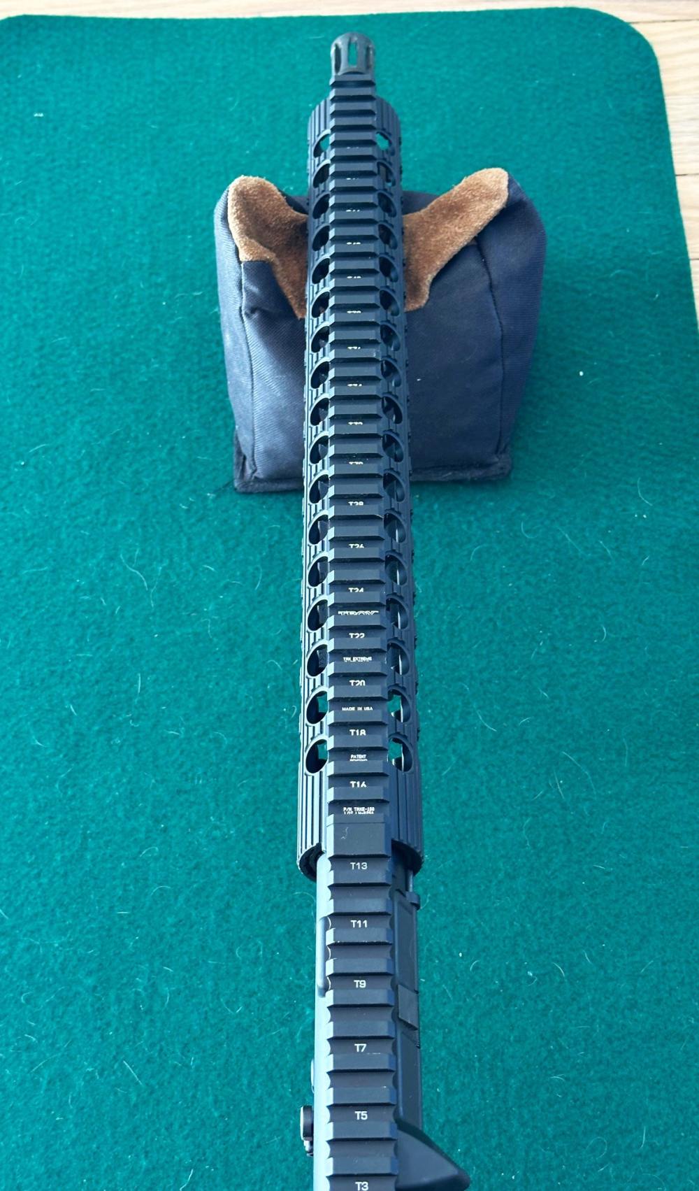 Superb Daniel Defense M4A1 Carbine, 16" bbl, 5.56 NATO, DD case and papers-img-8