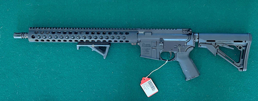 Superb Daniel Defense M4A1 Carbine, 16" bbl, 5.56 NATO, DD case and papers-img-1