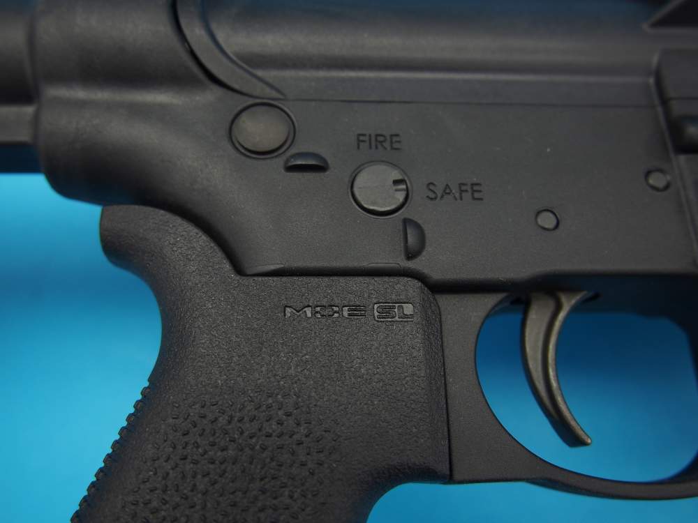 Smith & Wesson M&P15-22 Brace *NEW OLD STOCK* No Reserve/No CC Fees!-img-14