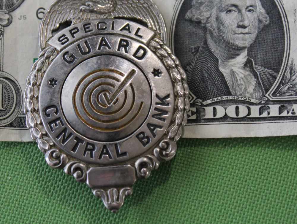 Vintage Antique Special Guard Central Bank Badge Dates 30s-40s J56-img-4