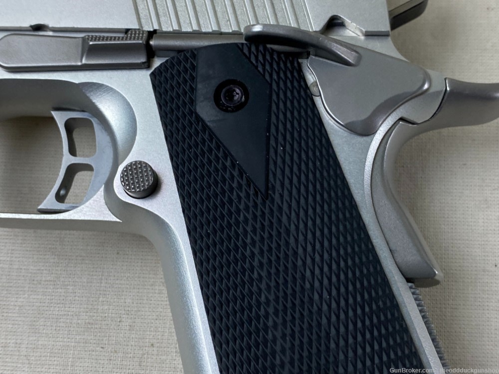 Kimber 1911 Rimfire Target 22LR 5" Stainless-img-10
