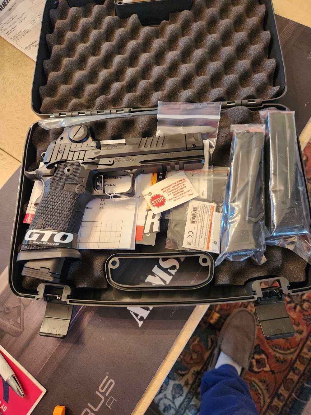 P211 GTO 9mm 4.4 Compstr SigLOC Blackout-img-1