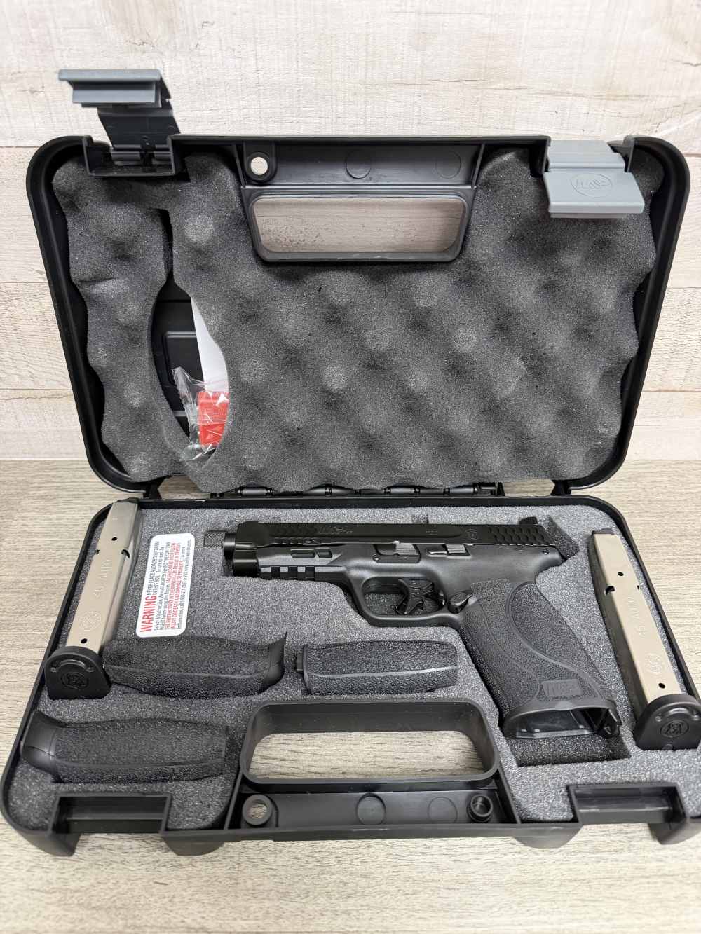 SMITH & WESSON S&W M&P 2.0 45 ACP THREADED BARREL 13586 BRAND NEW-img-7