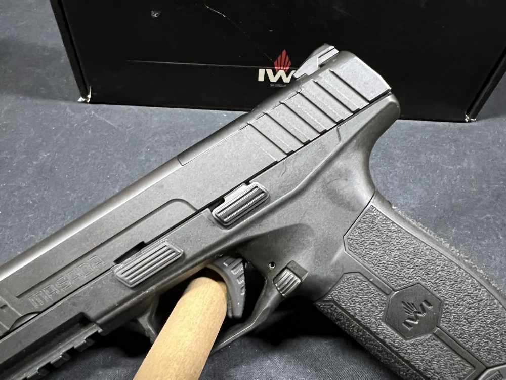IWI Masada Semi auto pistol 9mm Luger 4.1” bbl optics ready 2 mags box-img-5
