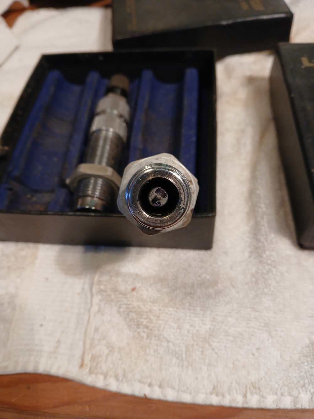 2 Lyman All- American Reloading Dies - 30/06 + 300 H&H mag-img-5
