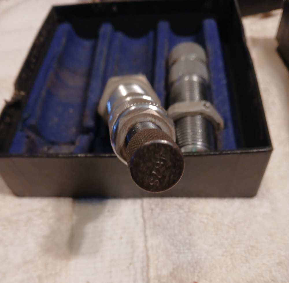 2 Lyman All- American Reloading Dies - 30/06 + 300 H&H mag-img-7