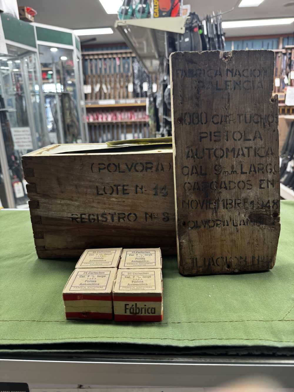 9mm largo Spanish 600rounds with original wooden case 1948-img-0