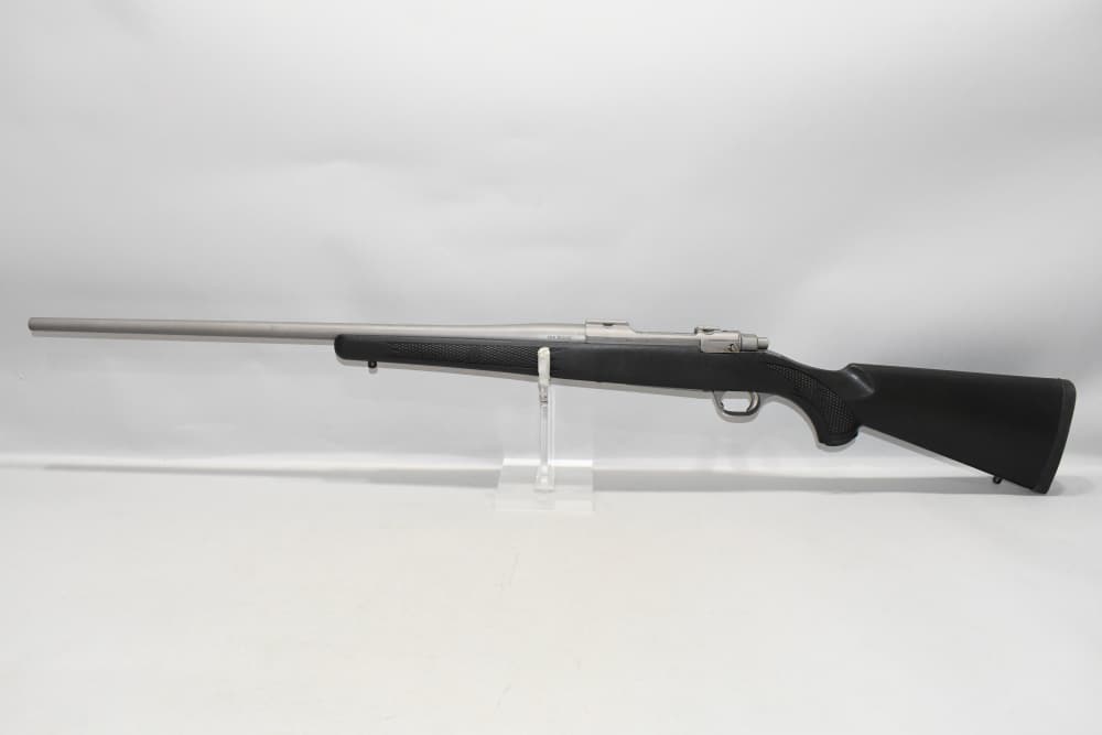 Superb Ruger M77 Hawkeye Bolt Action Rifle 204 Ruger 24" W Box 2014-img-7