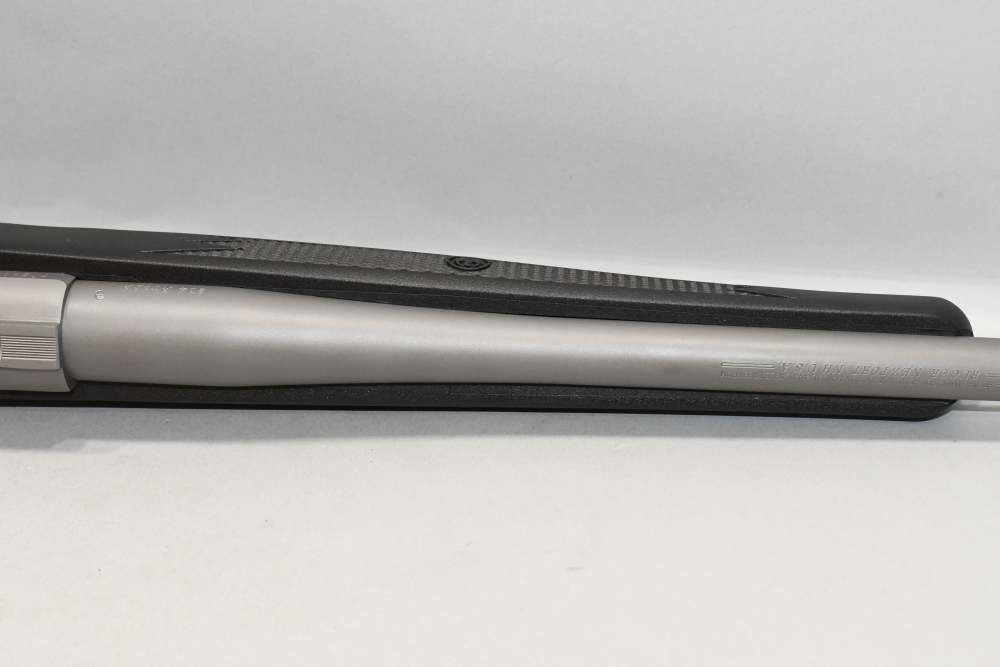 Superb Ruger M77 Hawkeye Bolt Action Rifle 204 Ruger 24" W Box 2014-img-15