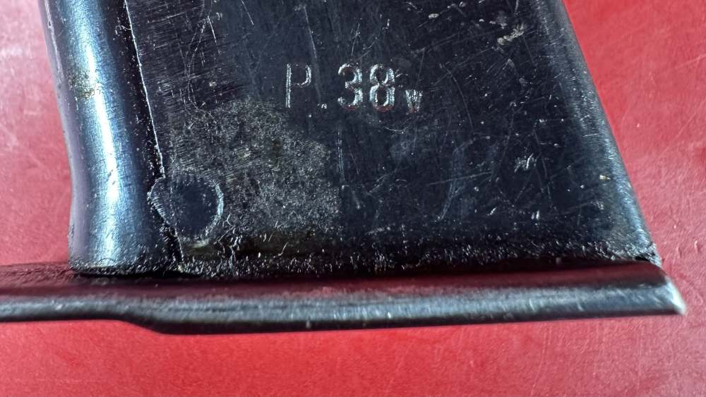 WWII Mauser / Walther P38 BYF 43 9mm 2 mags Excellent Condition-img-14