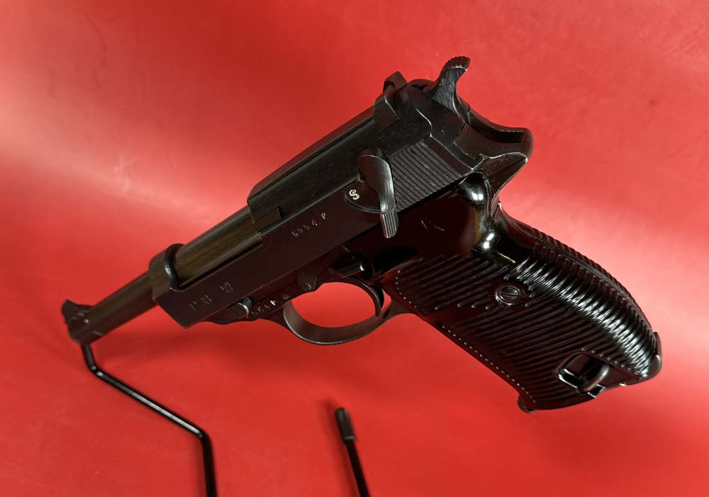 WWII Mauser / Walther P38 BYF 43 9mm 2 mags Excellent Condition-img-1