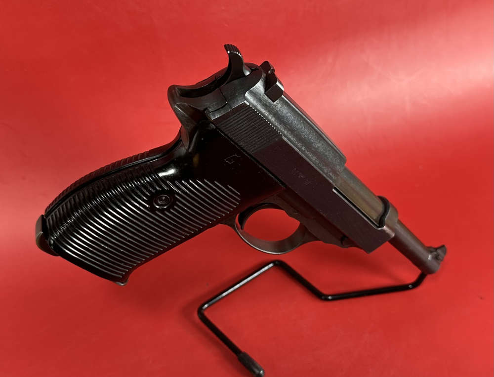 WWII Mauser / Walther P38 BYF 43 9mm 2 mags Excellent Condition-img-2