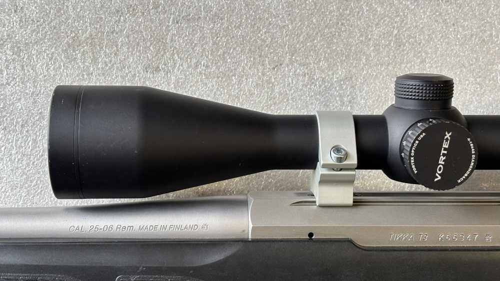 Tikka T3 25-06 Stainless 22" Vortex Diamondback 4-16x42-img-11