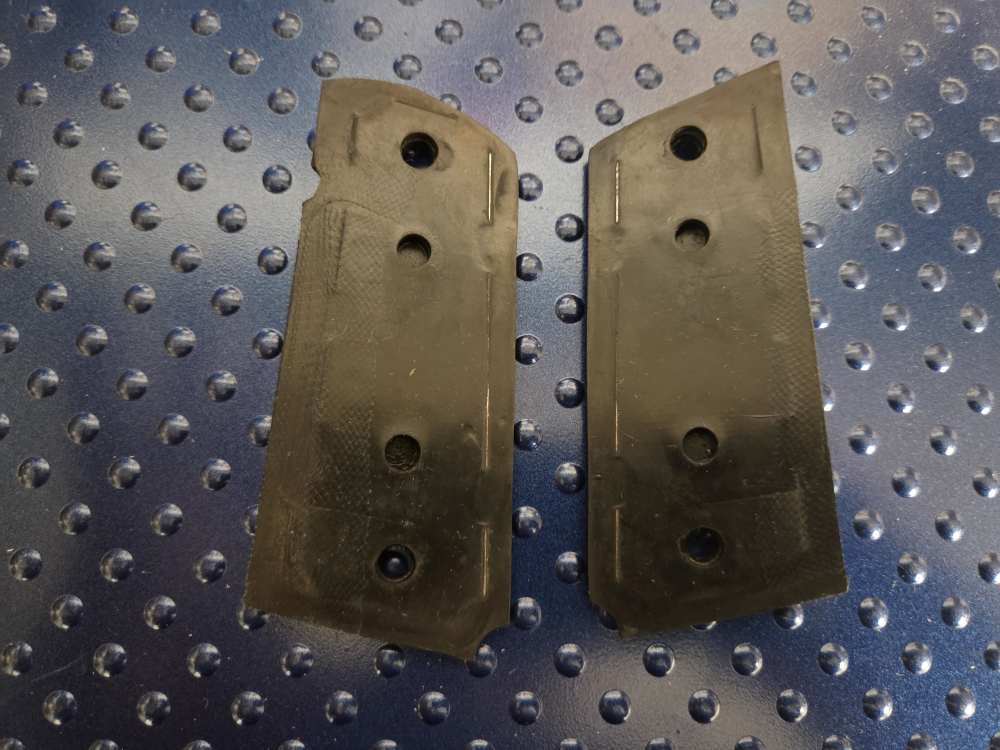 L..A.R. Grizzly Factory Grips-img-3