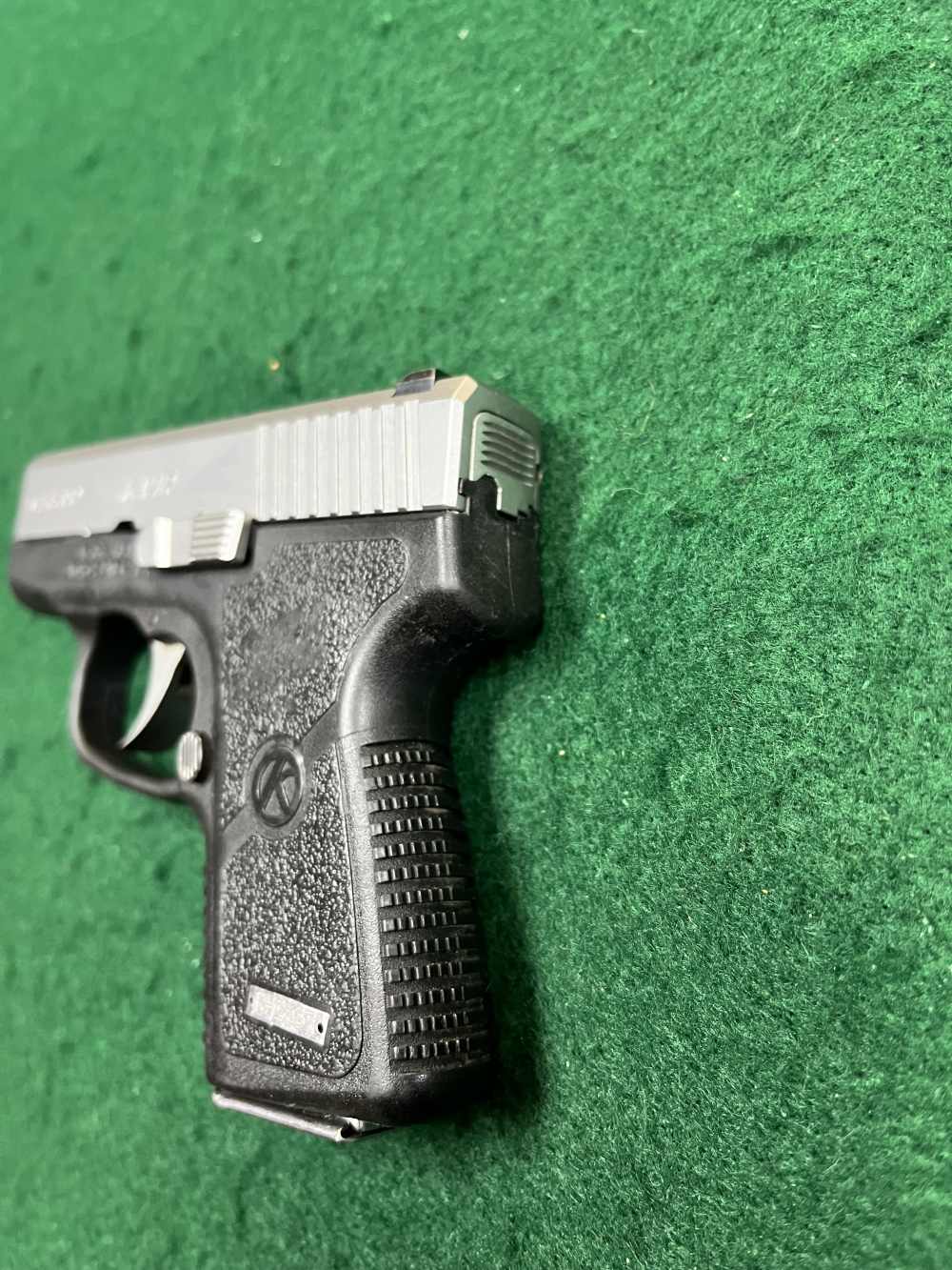 Kahr Arms CW380 .380 ACP 2.5" w/ Magazine & Box -img-4