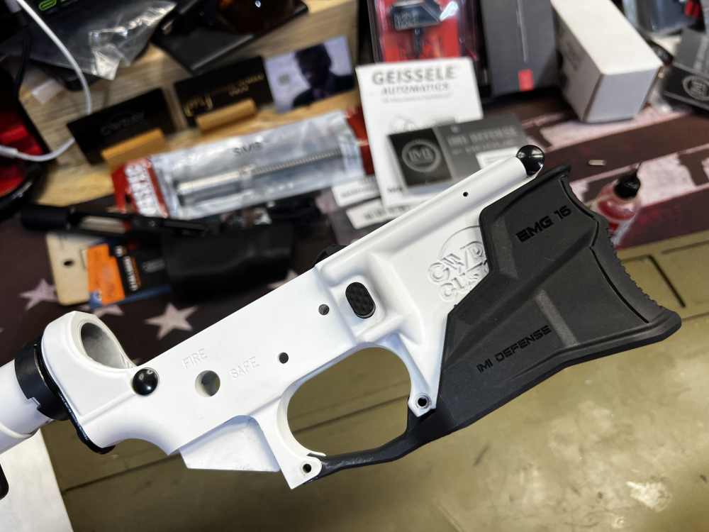10.5in (556) Premium AR Pistol “AK WHiTE” -CWRAY-img-34