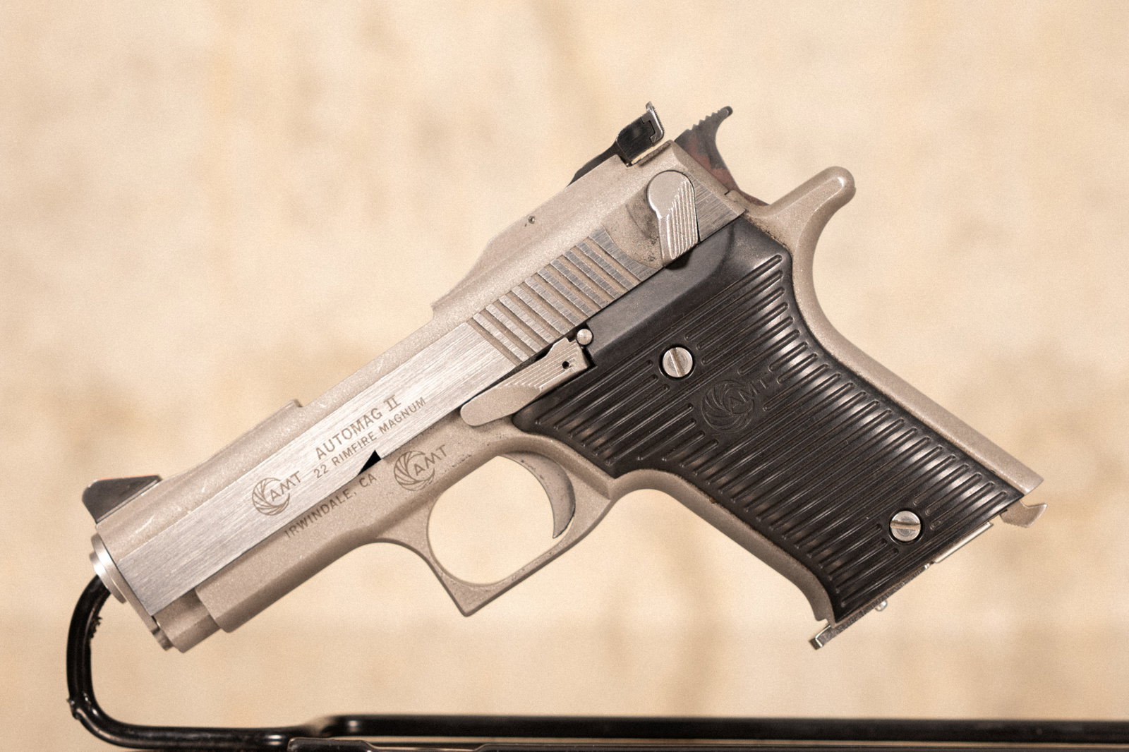 AMT Automag II Compact .22 Magnum-img-3