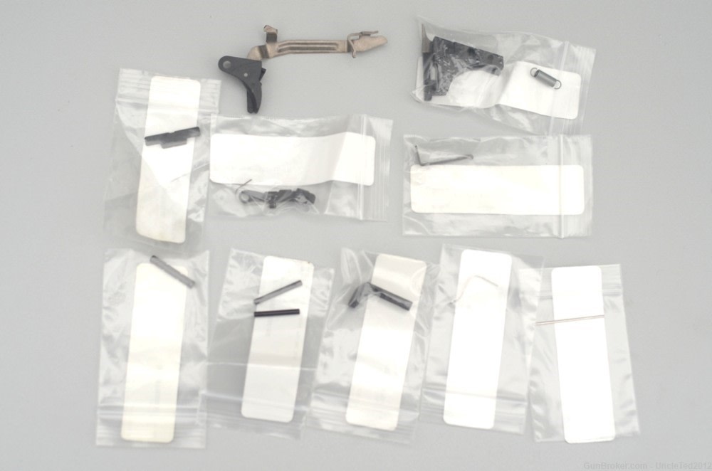 Glock 22 GEN 3 OEM lower receiver frame parts kit trigger bar -img-1