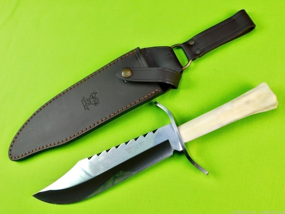 Hen & Rooster Spain Customized Scrimshaw Wolf Eyes Large Bowie Knife-img-0