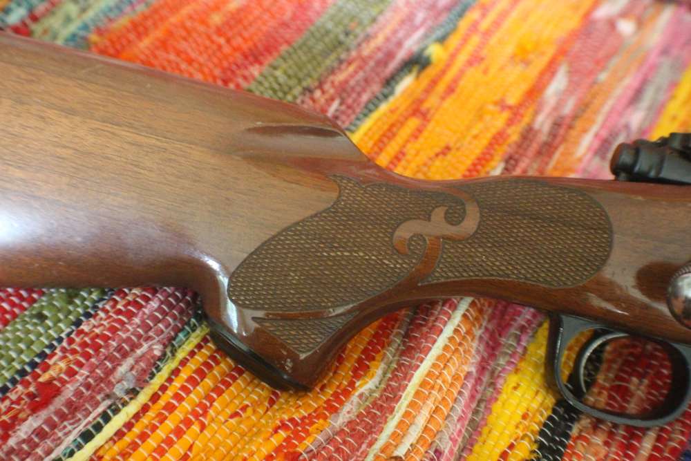 Winchester Model 70 Classic Featherweight 270 Winchester /22" FLuer De Lis -img-16