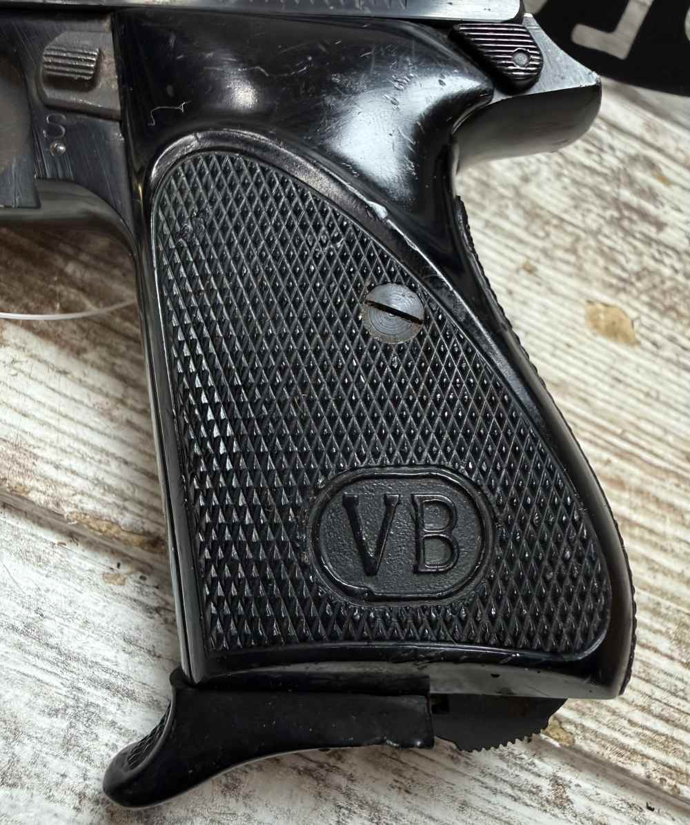 * V. Bernardelli * 60 * 32 Auto * ACP * 1959 * C&R * M60-img-6