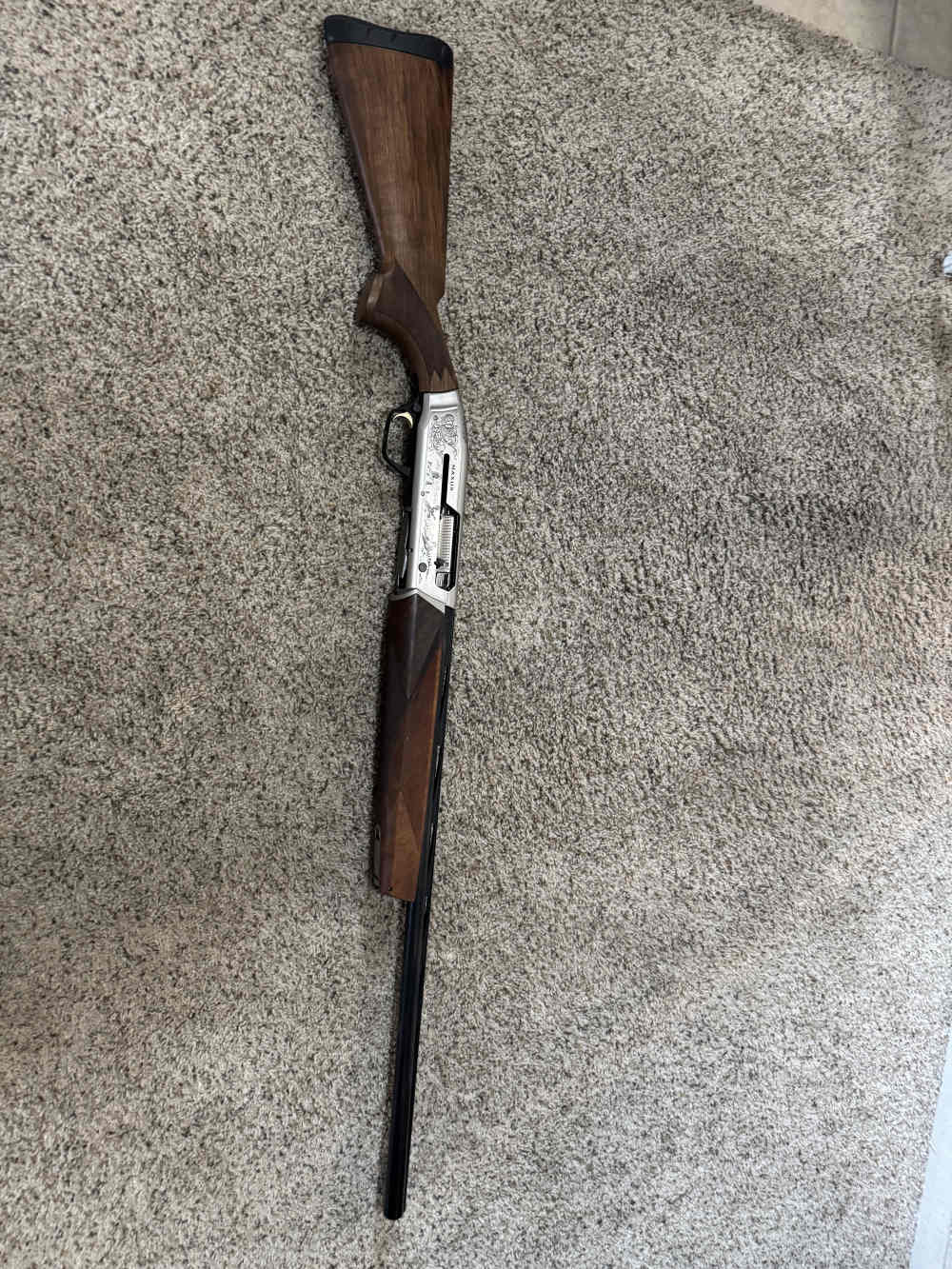 Browning Maxus Engraved -img-0