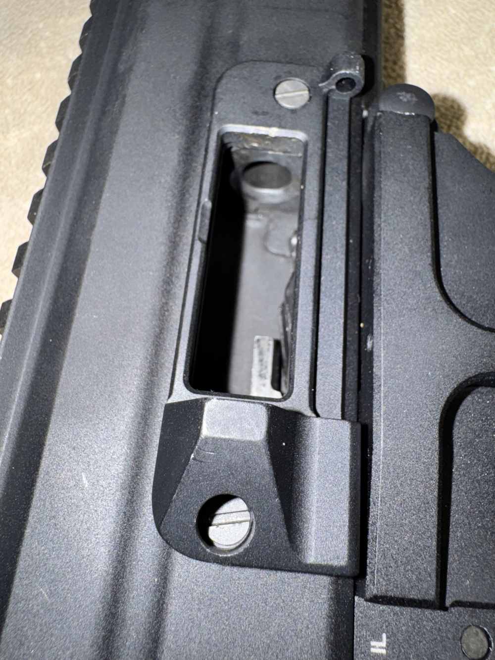 UTAS UT9-M Mini 9mm Semi Auto Pistol 6” Barrel (7) Mags Case Folding Grip-img-11