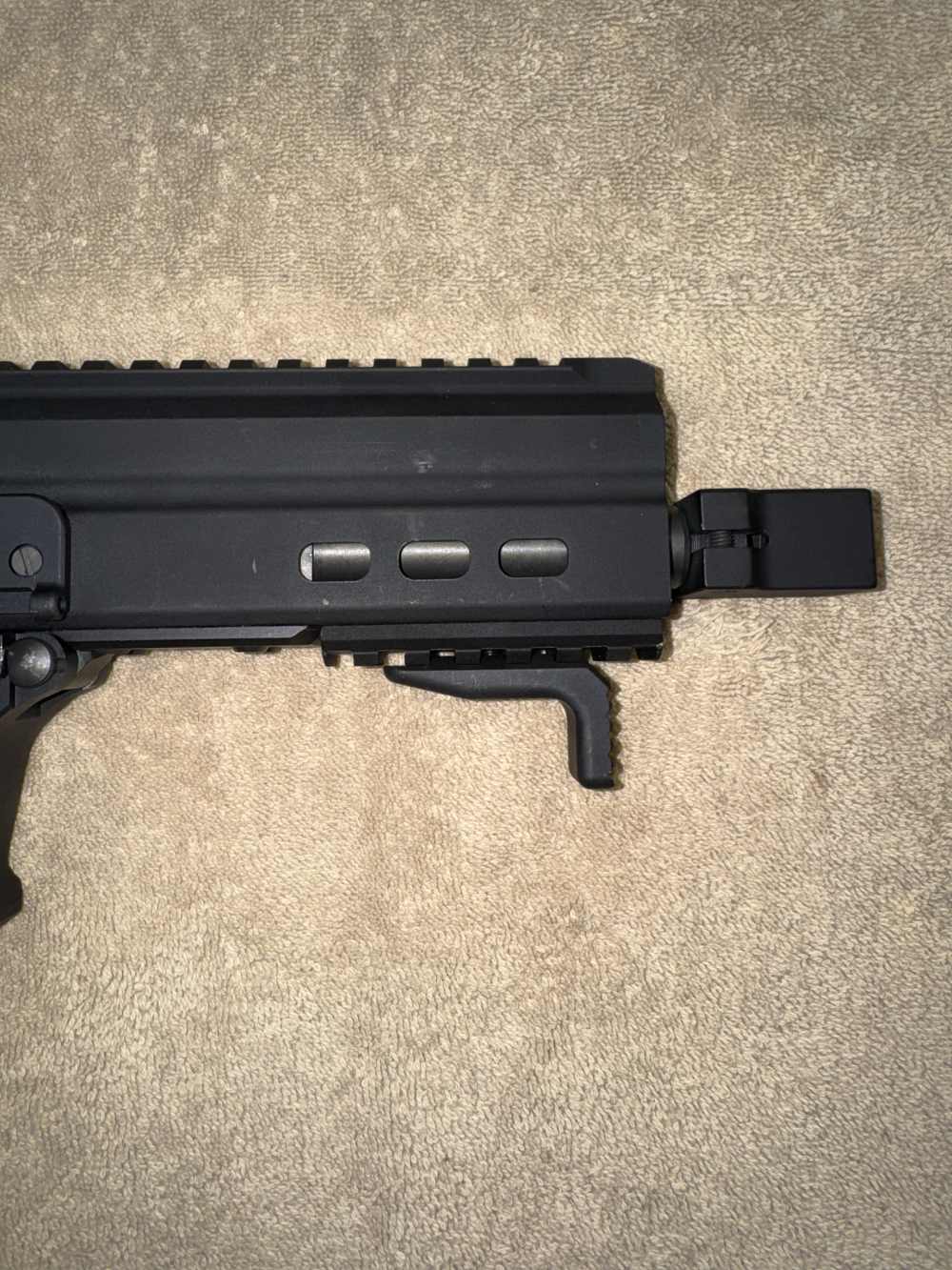 UTAS UT9-M Mini 9mm Semi Auto Pistol 6” Barrel (7) Mags Case Folding Grip-img-5