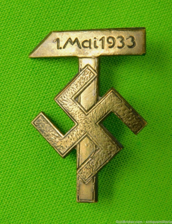 German Germany WW2 Labor Badge Pin-img-0
