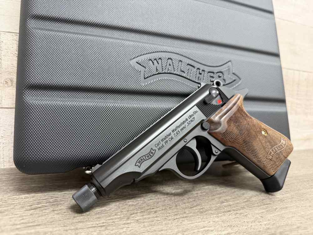 WALTHER PP SD 32 ACP BLACK THREADED BARREL WALNUT GRIPS 4797002 BRAND NEW-img-0