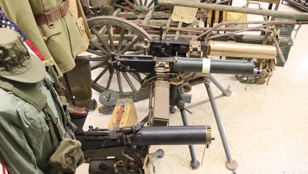 WWII BRITISH VICKERS WATER COOLED .303 BRITISH W/ TRIPOD (INERT)-img-52