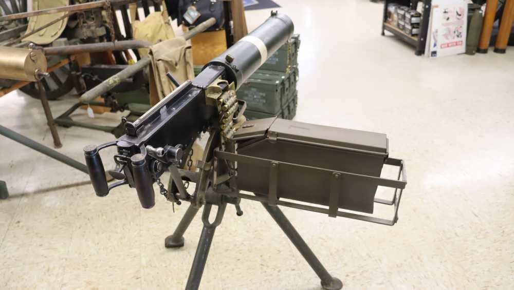 WWII BRITISH VICKERS WATER COOLED .303 BRITISH W/ TRIPOD (INERT)-img-4