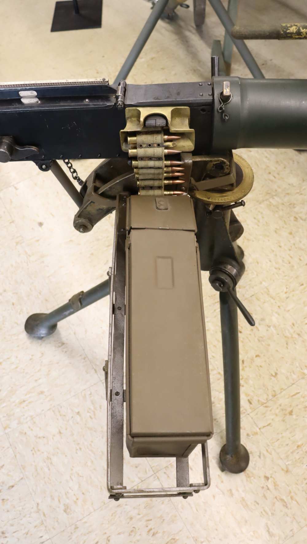 WWII BRITISH VICKERS WATER COOLED .303 BRITISH W/ TRIPOD (INERT)-img-11