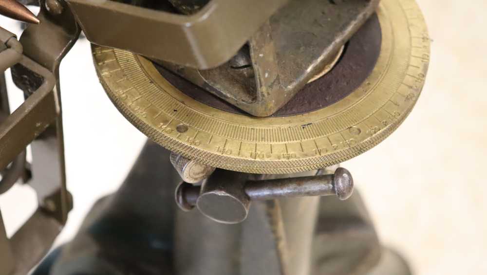 WWII BRITISH VICKERS WATER COOLED .303 BRITISH W/ TRIPOD (INERT)-img-41